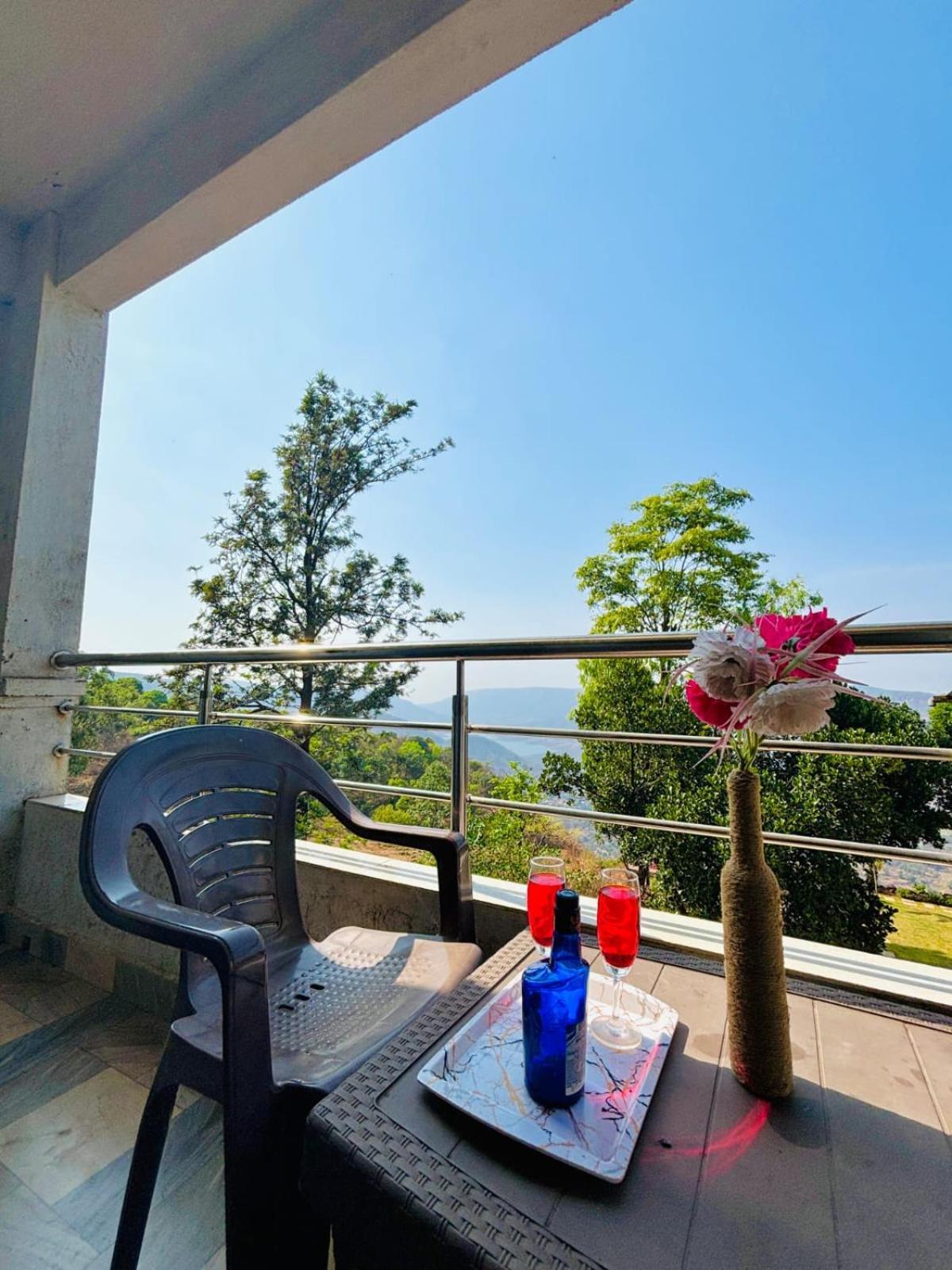 Hotel Oneness Mahableshwar Mahābaleshwar Esterno foto