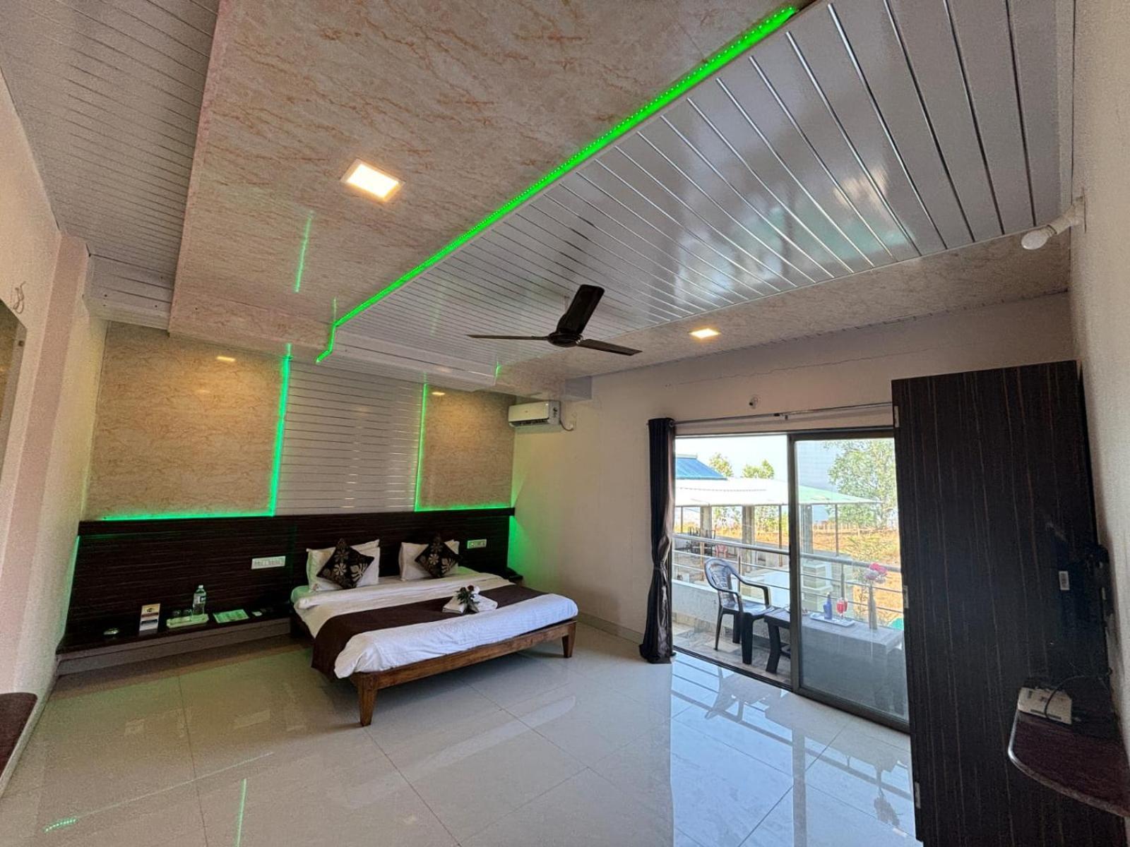 Hotel Oneness Mahableshwar Mahābaleshwar Esterno foto