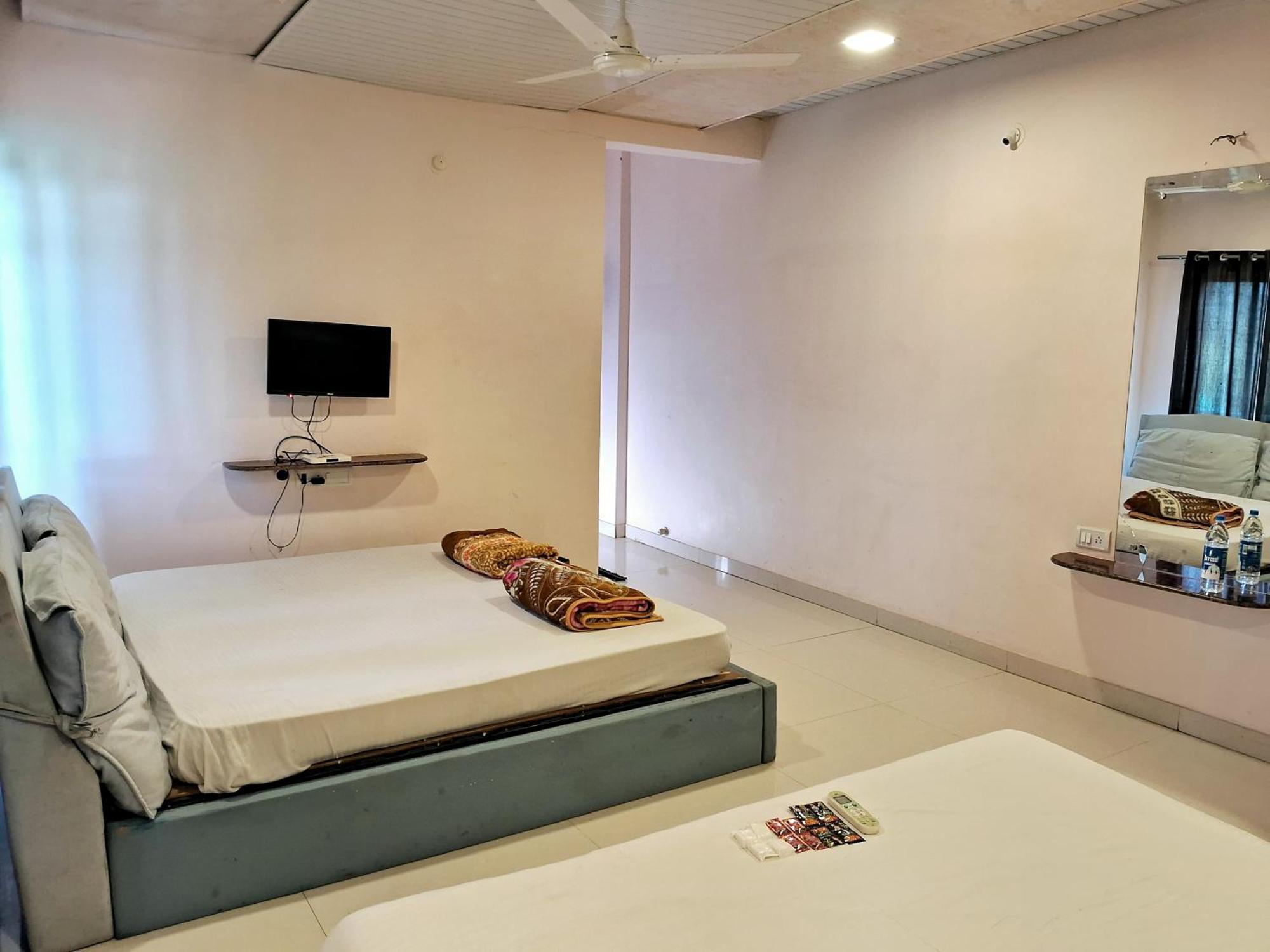 Hotel Oneness Mahableshwar Mahābaleshwar Esterno foto