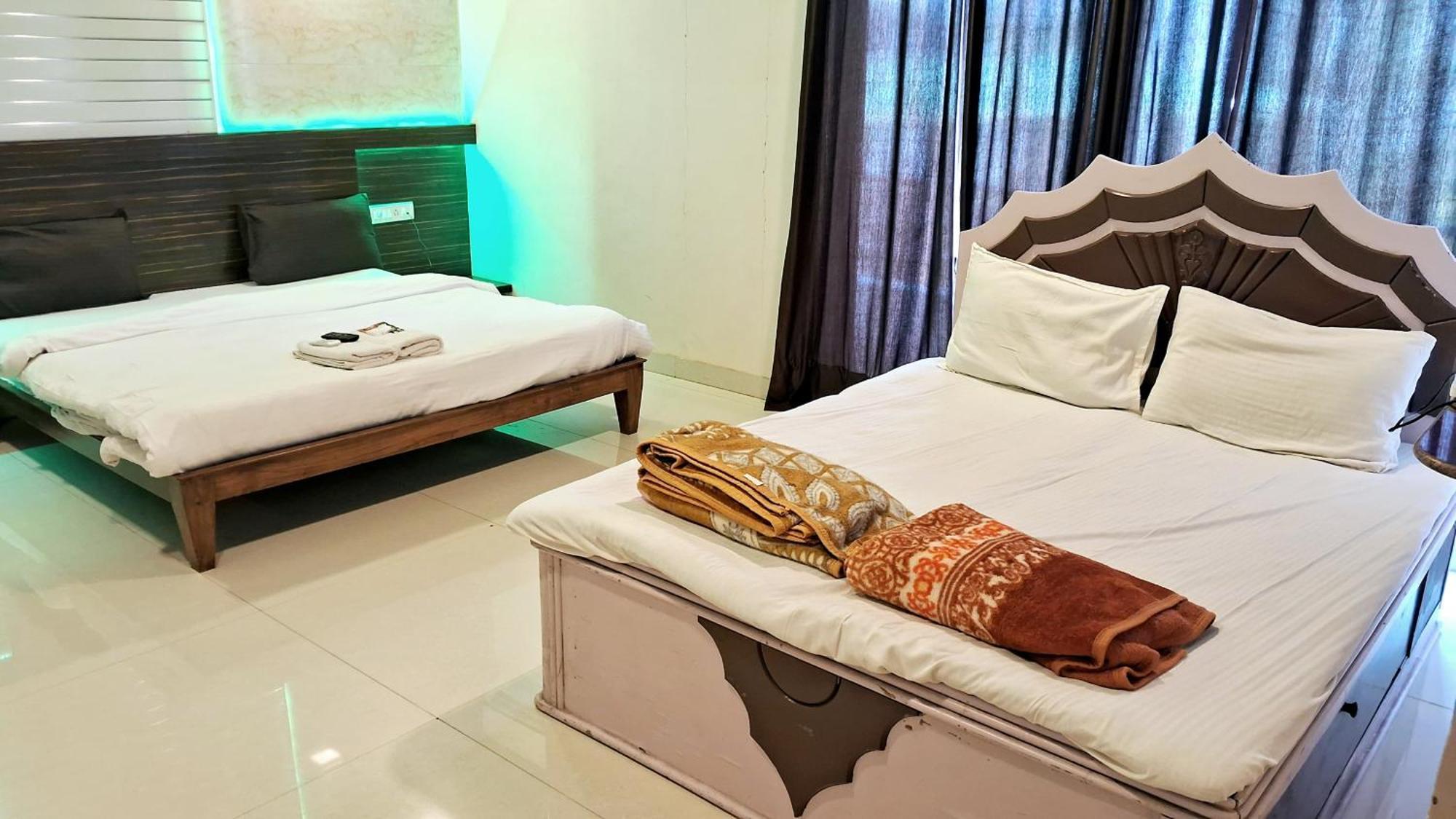 Hotel Oneness Mahableshwar Mahābaleshwar Esterno foto